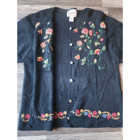 WOOLRICH CARDIGAN WOMENS SIZE LARGE FLORAL EMBROIDED BLACK BUTTON UP 90S VINTAGE - Picture 8 of 12